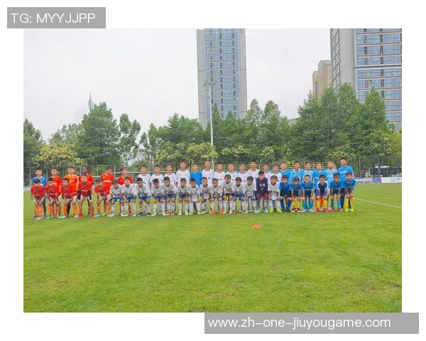 足球项韬的成长之路与未来展望探讨足球运动的魅力与挑战